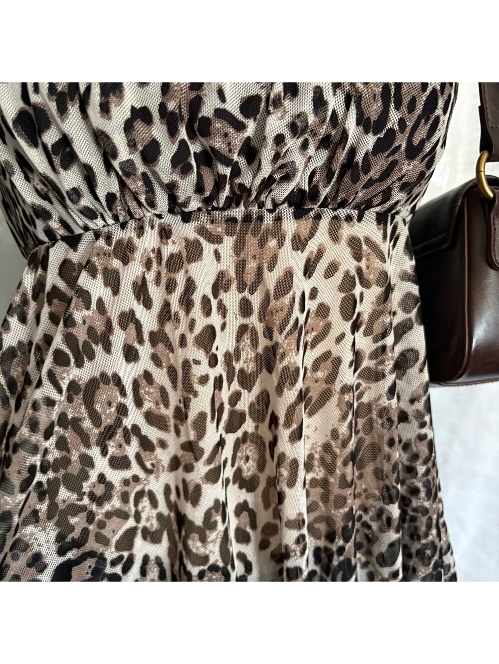 mesh cheetah asymmetrical tank top - Picture 3 of 4